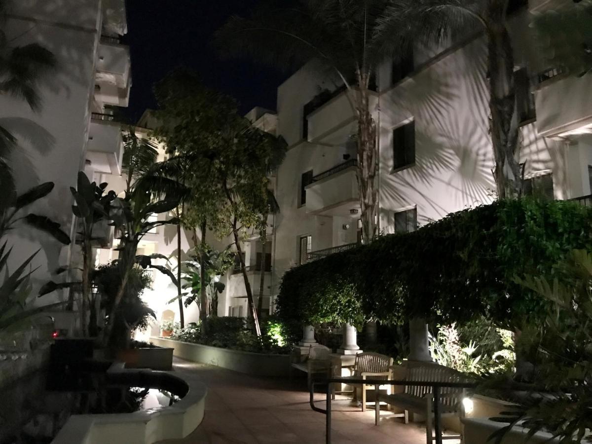 "Resort Style Amenities Walk To Ucla" W Pool & Parking B2 Los Angeles Eksteriør bilde